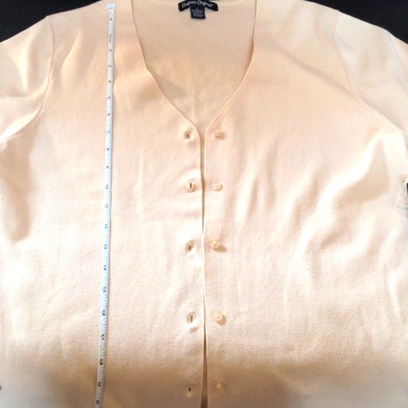 Sweater - Picture 2 of 8